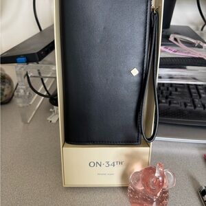 🆕 👛 ON-34TH Black Wristlet Wallet new in box